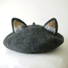 Charger l&#39;image dans la galerie, New Retro Women&#39;s Cute Fox Ear Beret Caps Wool Blend Casual Warm Painter Hat Handmade Nick Cat Ear Beret Hat Hot Gift
