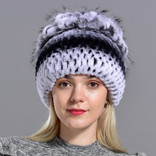 Charger l&#39;image dans la galerie, Women&#39;s natural fur hat rabbit rex beanies winter warm knitted floral natural fur fox fashionable stylish hand sewn outdoor hat
